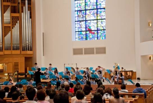 榴ケ岡高吹奏楽部による演奏